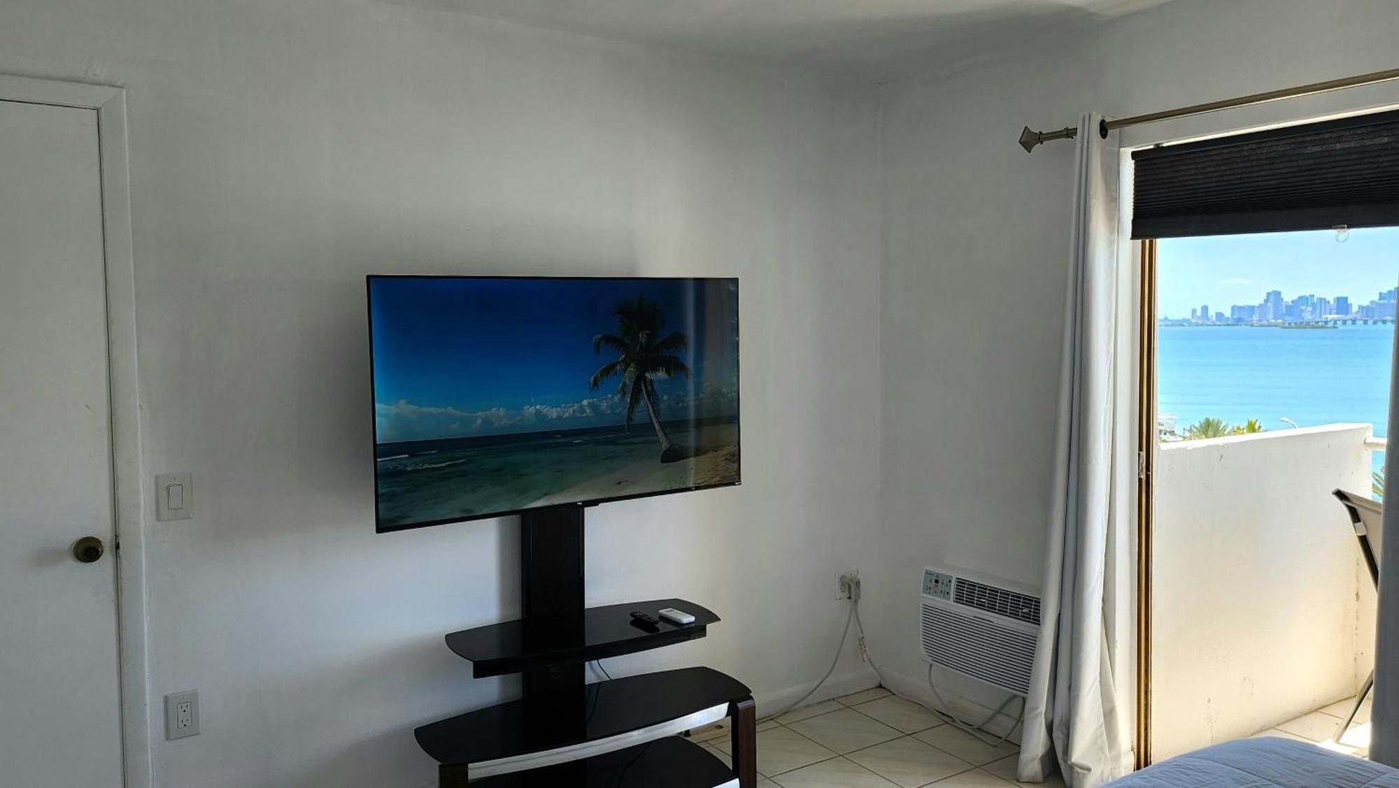 Bayfront Apartment Breathtaking Views- One Bedroom W Balcony- Living Room -Free Parking Miami Beach Kültér fotó