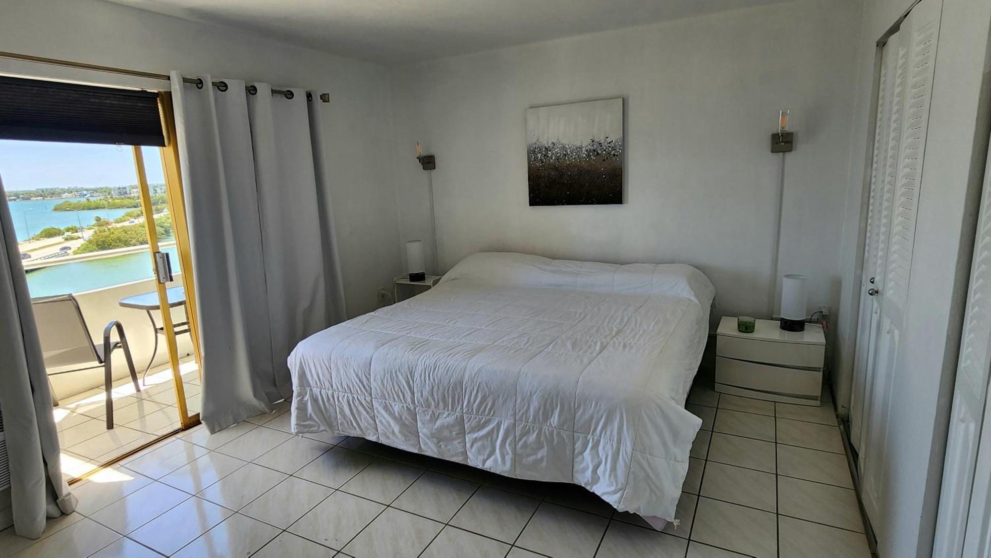 Bayfront Apartment Breathtaking Views- One Bedroom W Balcony- Living Room -Free Parking Miami Beach Kültér fotó